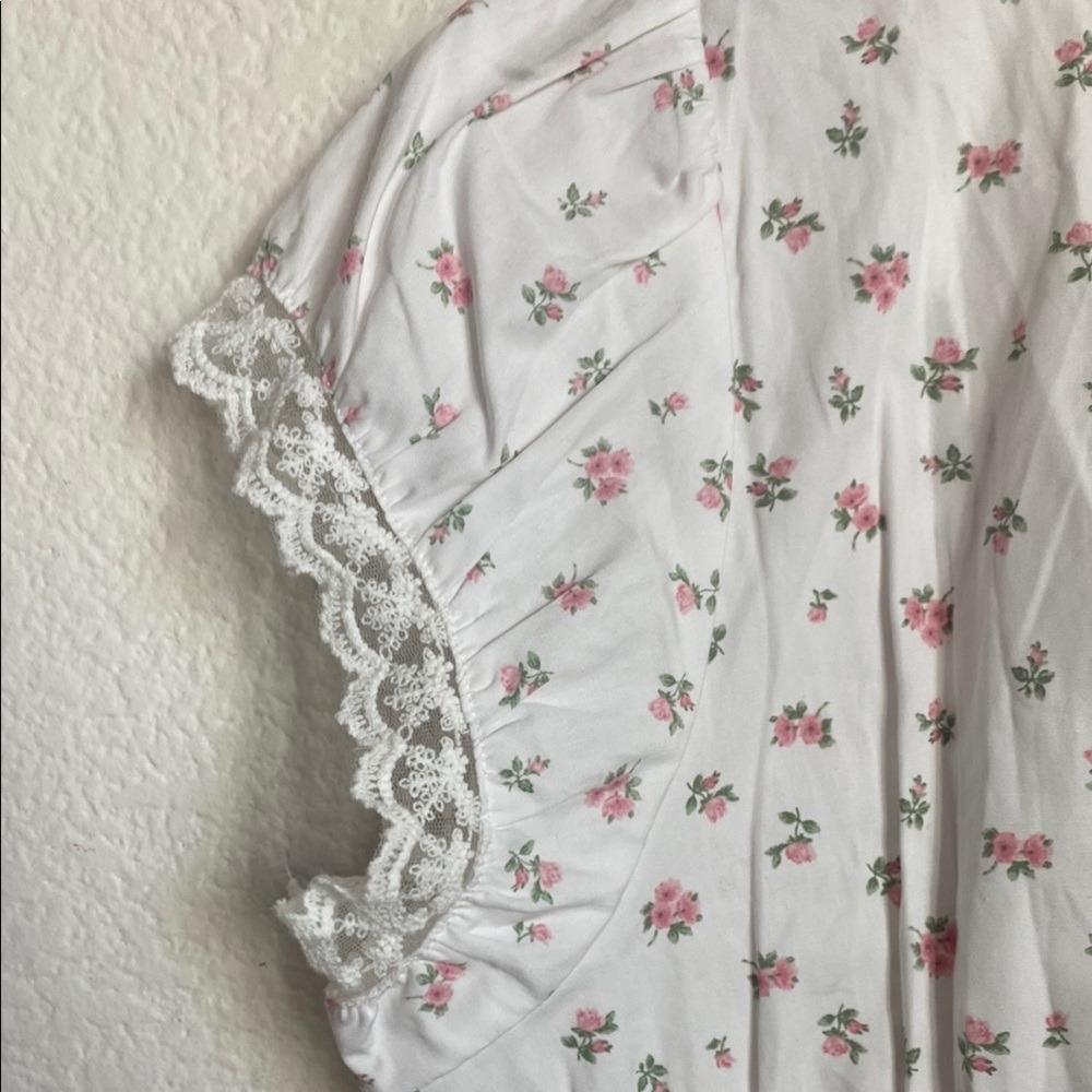 Beverly and Beck Blouse Cottagecore Floral Lace Trim Coquette Soft Girl L NWT - Picture 6 of 8